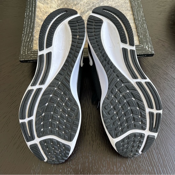 Nike Air Zoom Pegasus 37 Performance Fitness Running Shoes, Size 8.5 - Picture 13 of 13